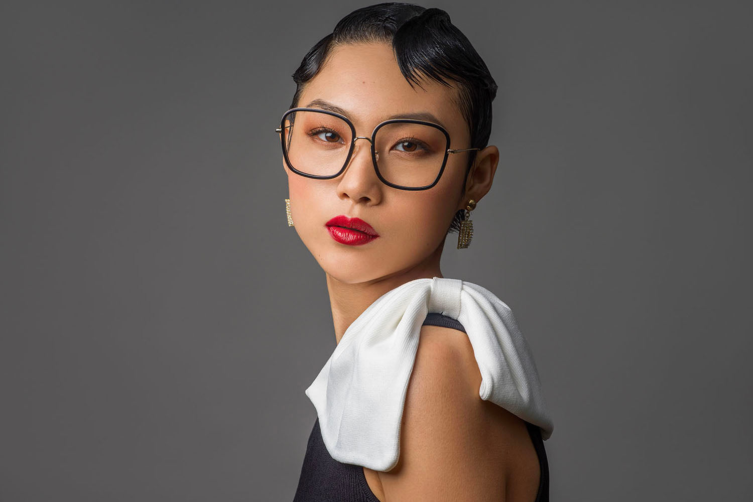 Big Frame Glasses: Why Bigger is Better