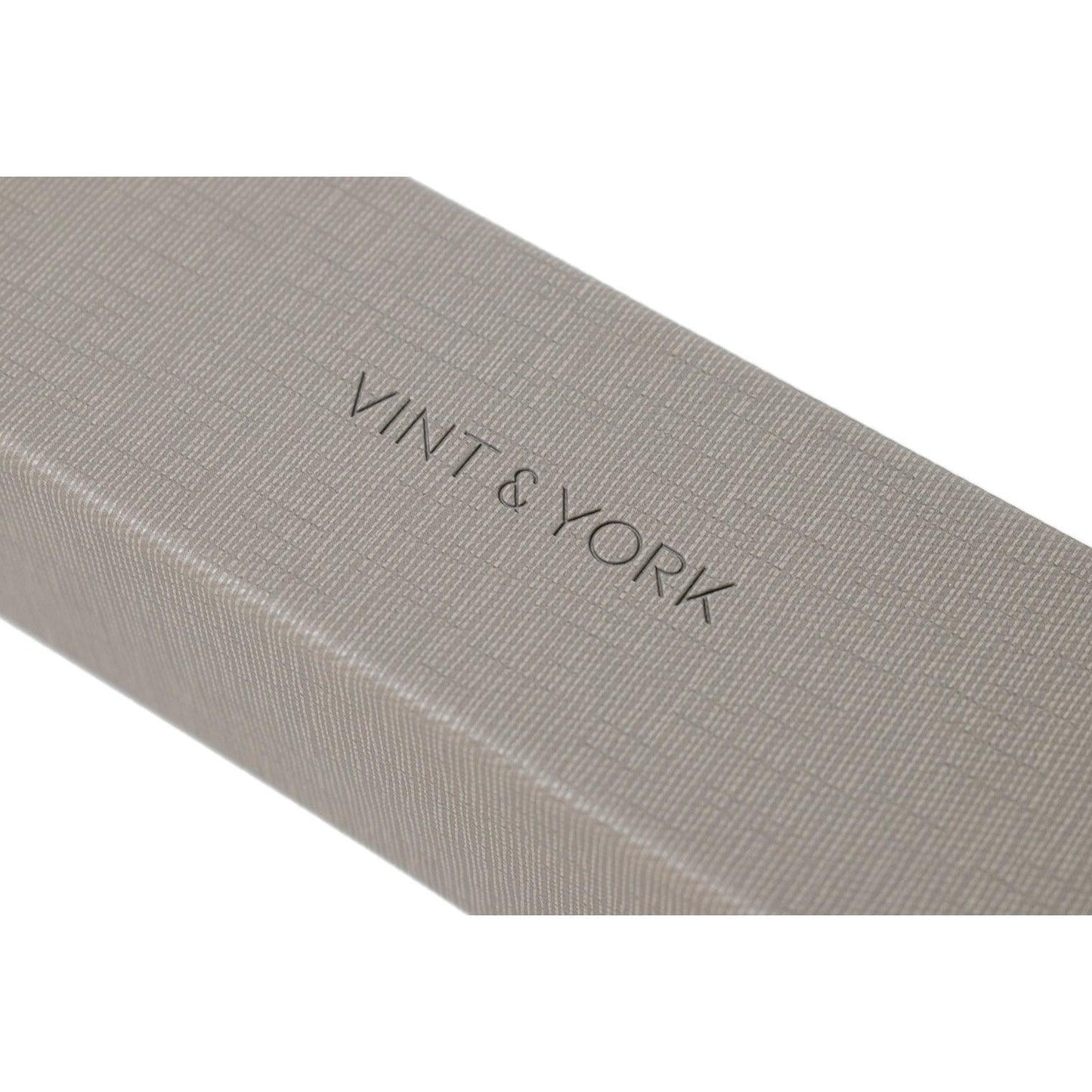 PREMIUM EYEWEAR CASE IN LIGHT GREY